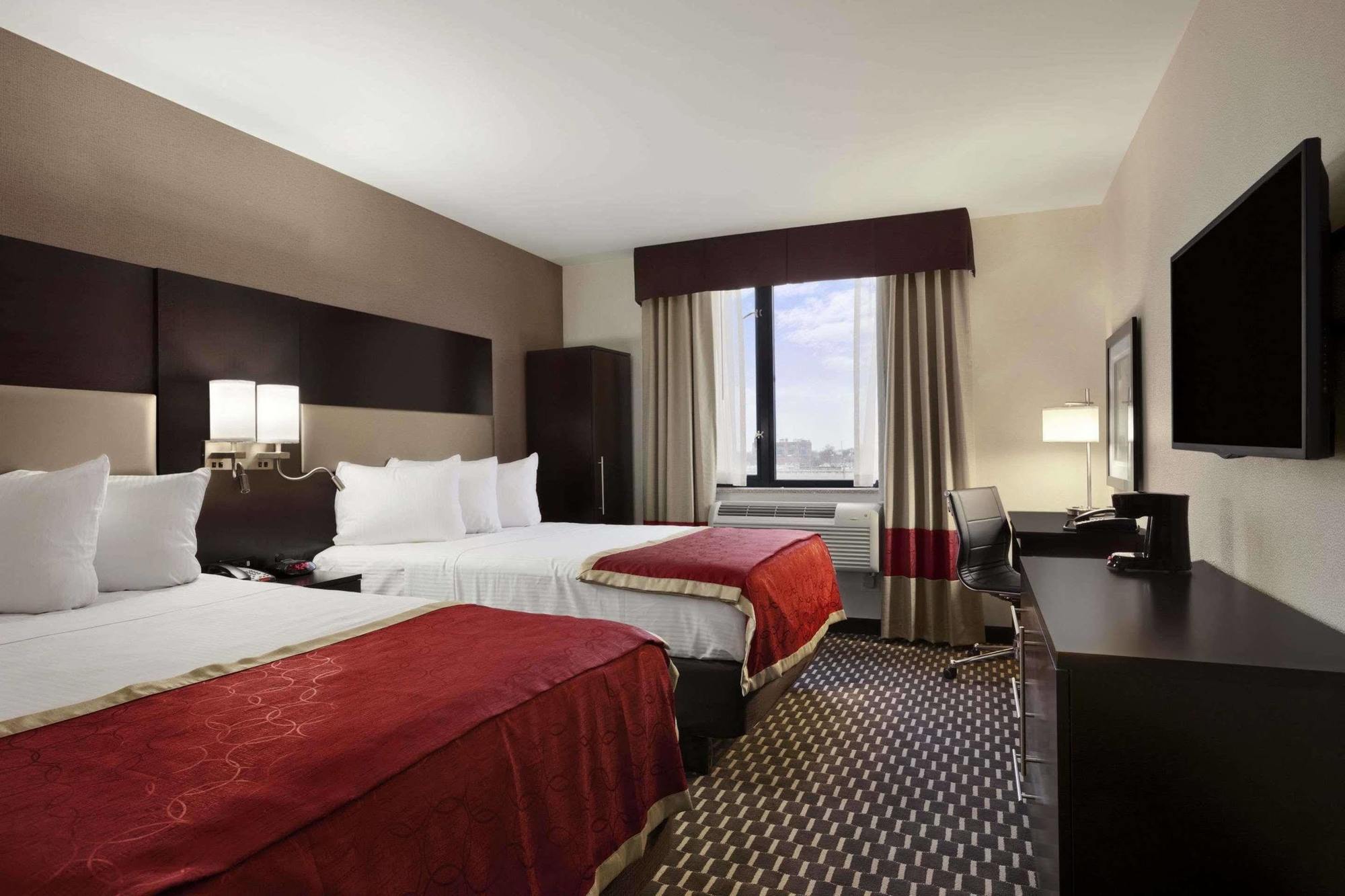 Howard Johnson By Wyndham Jamaica Ny Near Airtrain Jfk Νέα Υόρκη Εξωτερικό φωτογραφία